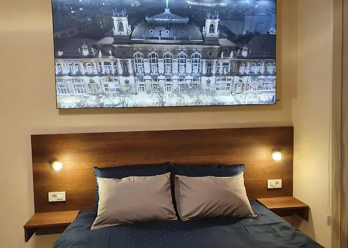 Malavi Dv1 Small Center Русе